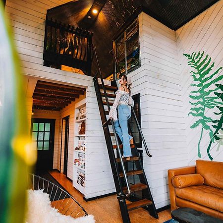 Treetop Hideaways: Wood Lily Treehouse In Чаттануга Экстерьер фото
