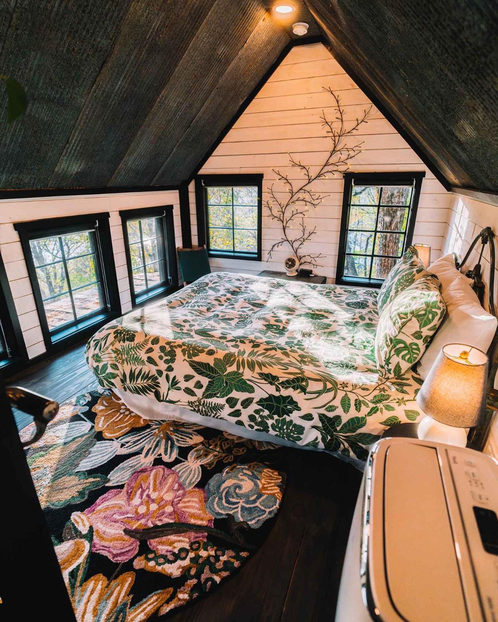 Treetop Hideaways: Wood Lily Treehouse In Чаттануга Экстерьер фото